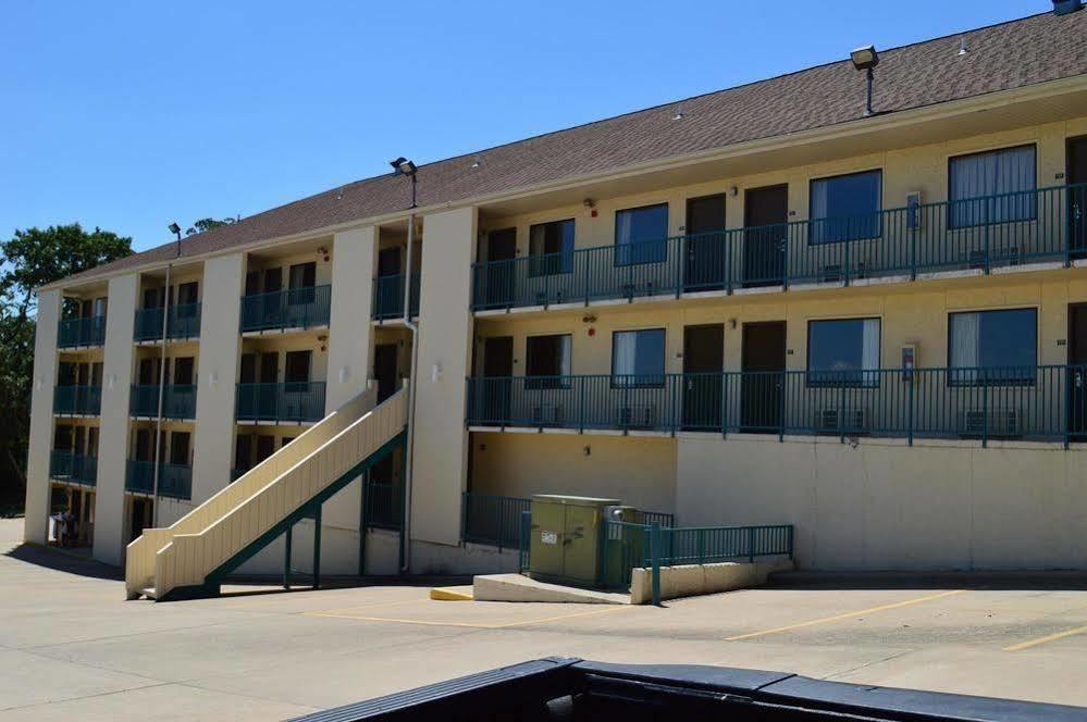برانسون American Eagle Inn & Suites المظهر الخارجي الصورة